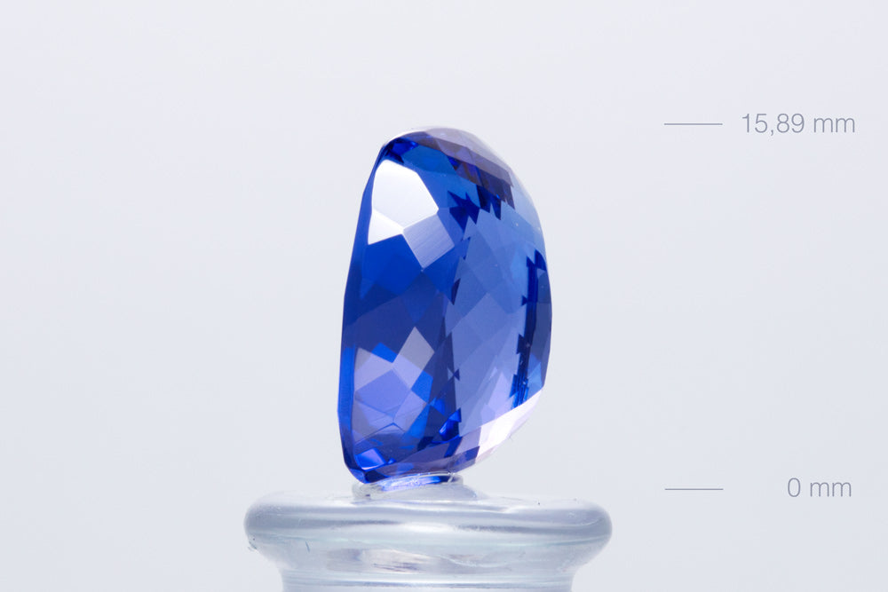 Tanzanite Cushion 12,35 ct