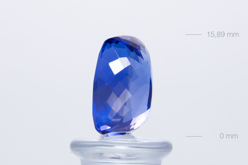 Tanzanite Cushion 12,35 ct