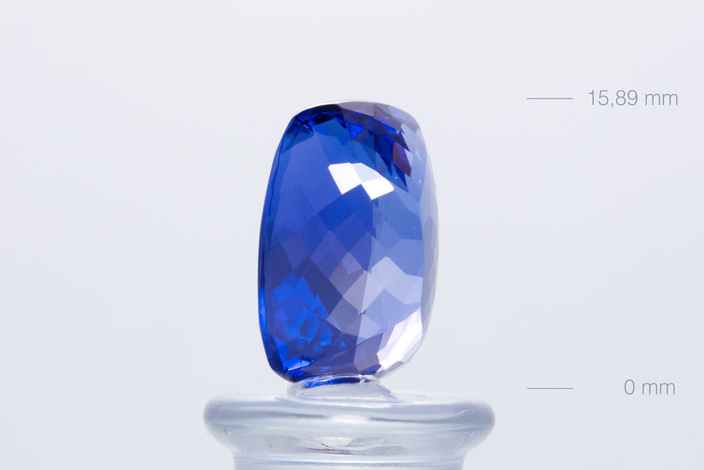 Tanzanite Cushion 12,35 ct