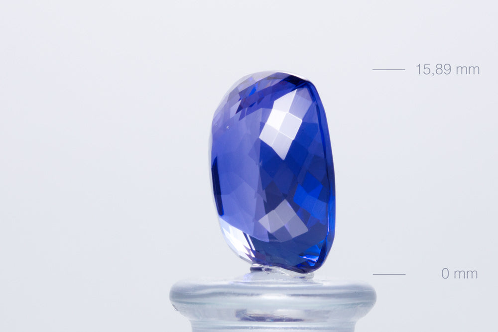 Tanzanite Cushion 12,35 ct