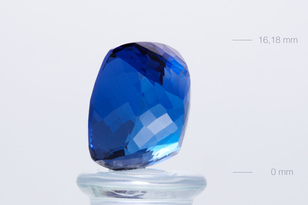 Tanzanite Cushion 20,54 ct